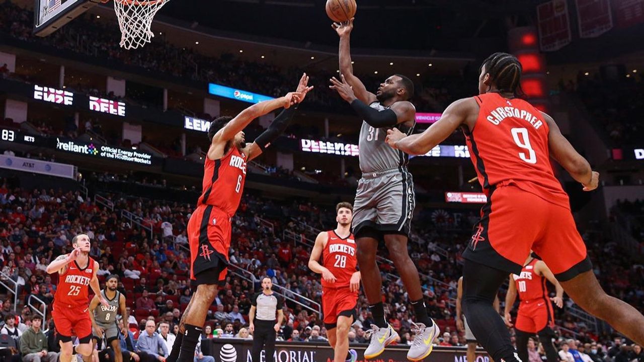 Alperen'li Rockets üst üste 7.galibiyetini Doğunun lideri Nets karşısında aldı. (09 Aralık 2021)