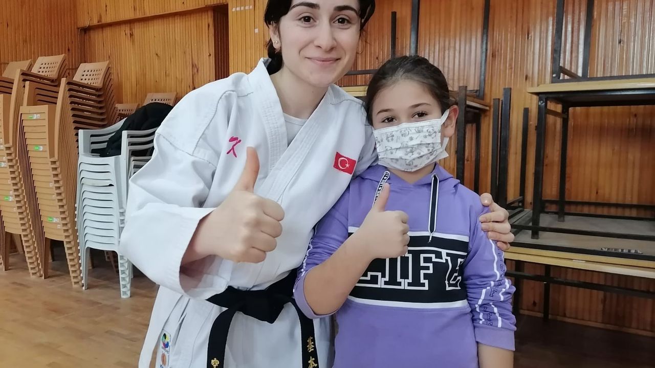 Giresun’un tek kadın karate antrenörü kız çocuklarına karateyi sevdirdi
