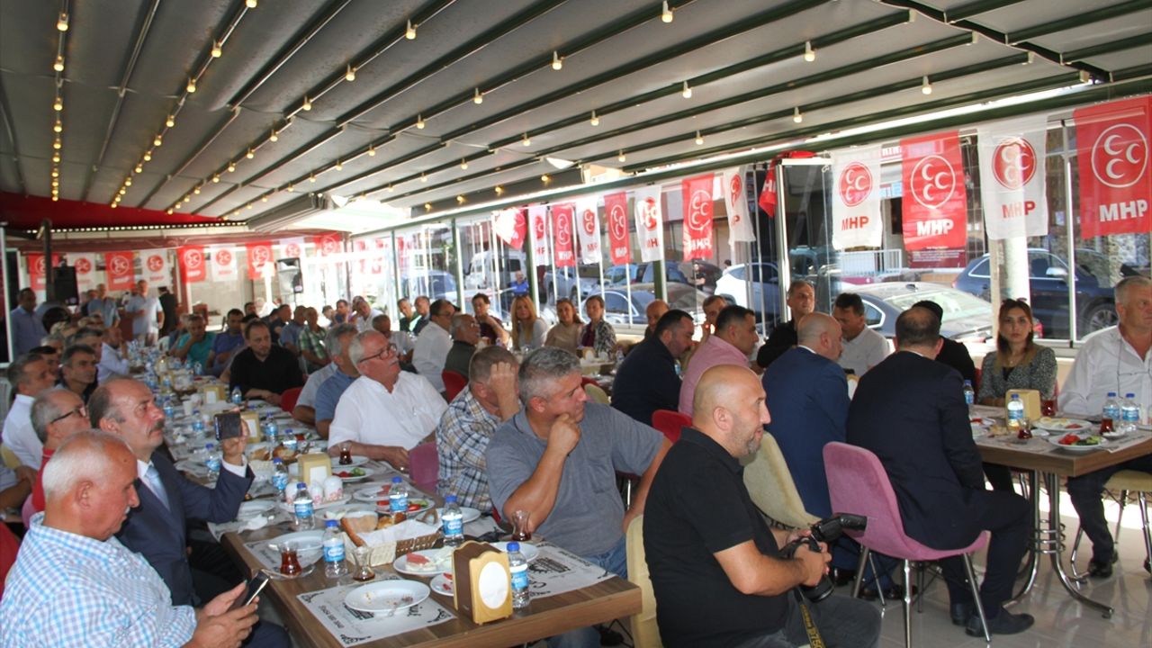 MHP heyeti, Yağlıdere'de "Adım Adım 2023" toplantısı düzenledi