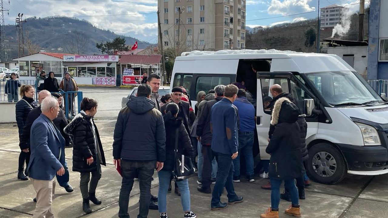 Giresun'a getirilen 22 depremzede öğrenci yurduna yerleştirildi