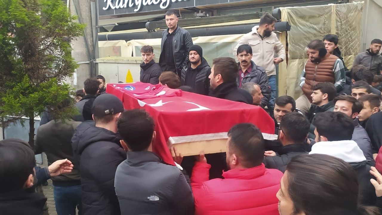 Depremde hayatını kaybeden Saruhan Bolat Giresun’da toprağa verildi