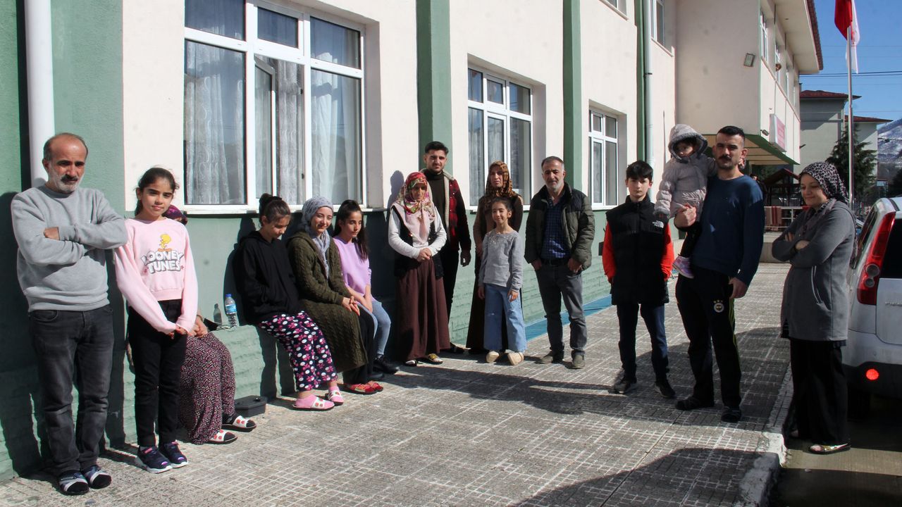 Giresun’a gelen depremzedeler Gençlik ve Spor Bakanlığına bağlı yurtlara yerleştirilmeye devam ediyor.