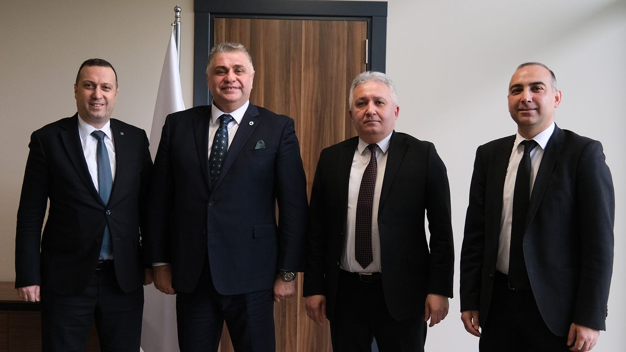 Önder Gökçe'den Giresunspor başkanı Nahid Yamak'a ziyaret