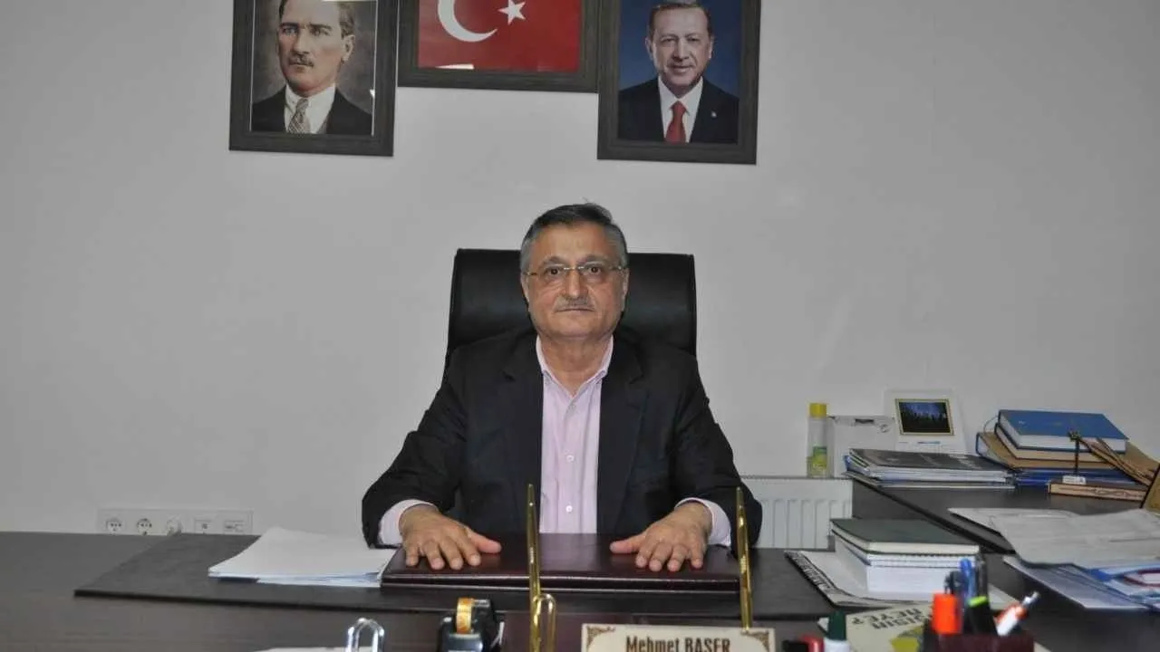 Mehmet Başer, milletvekilliği aday adaylığı için görevinden ayrıldı