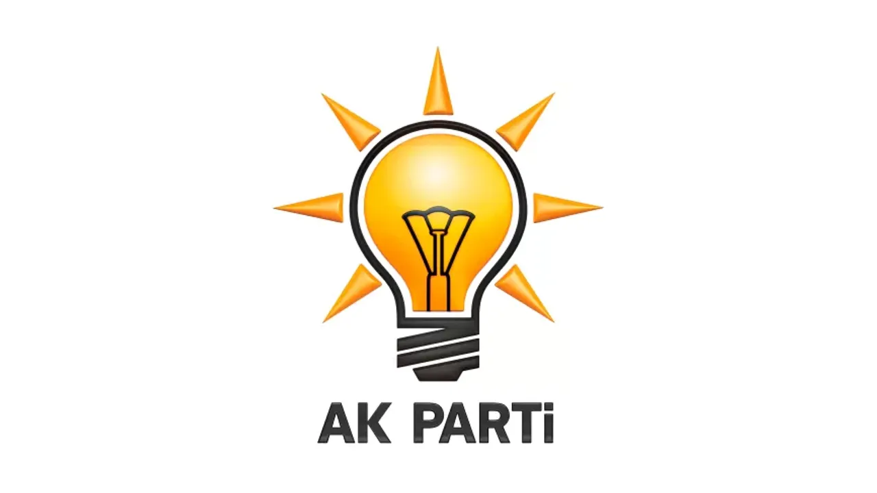 AK Parti'de Üç İlçe Başkanı İstifa etti
