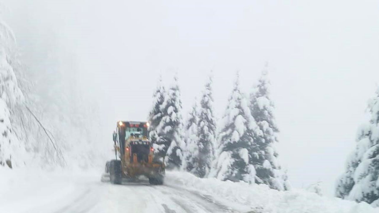 Giresun’da 45 köy yolu kar nedeniyle ulaşıma kapandı