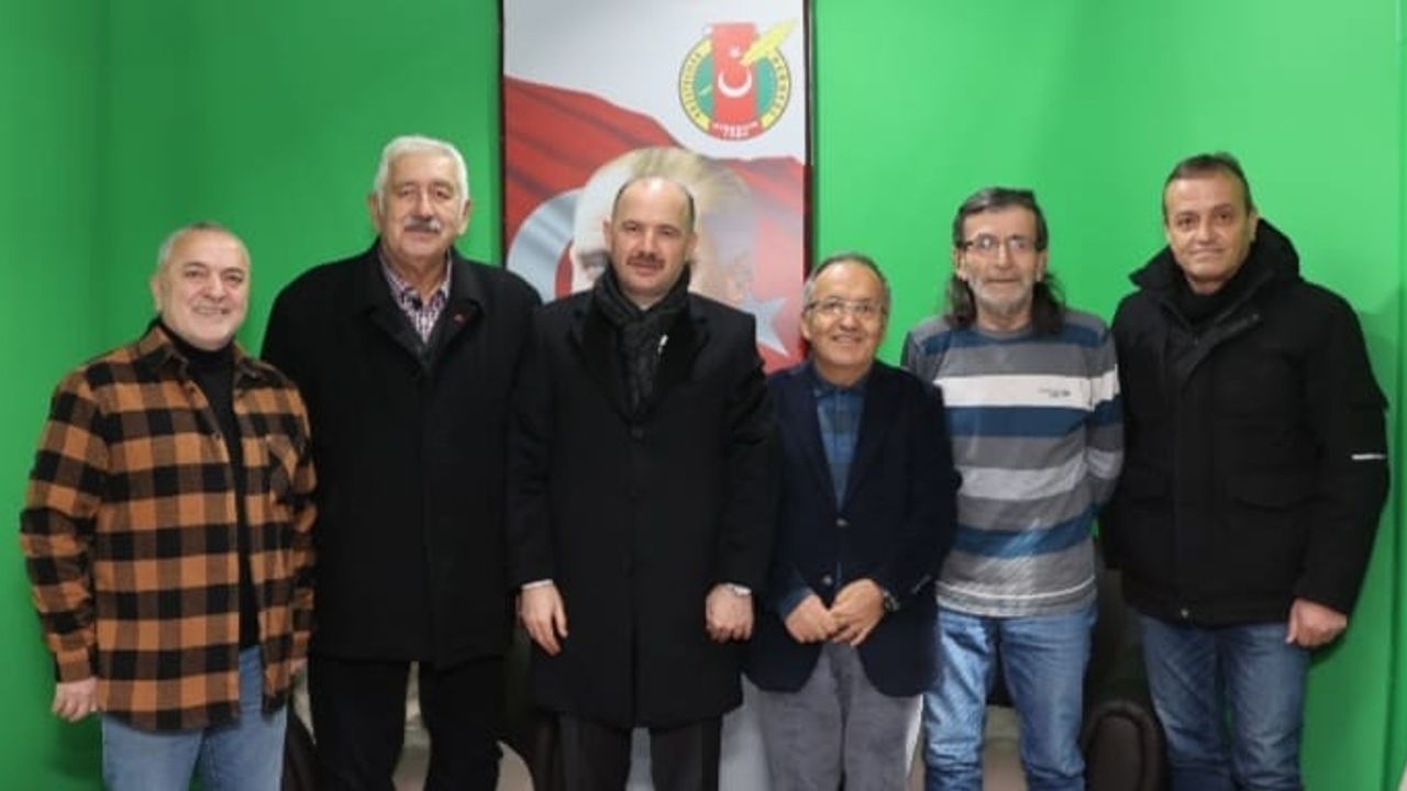 Vali Serdengeçti'den Gazeteciler Derneğine Ziyaret