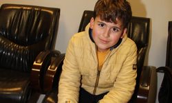 Yağlıdere'de 11 yaşındaki çocuk, kumbarasındaki parayı depremzedelere bağışladı