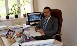 Giresun Üniversitesi Öğretim Üyesi Prof. Dr. Şengül'den tiroid cerrahisi açıklaması