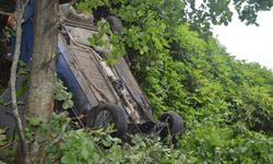Otomobilin şarampole devrildiği kazada 2 kişi hayatını kaybetti