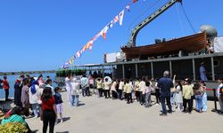 Vatandaşlar, TCG Nusret N-16 Müze Gemisini ziyaret etti