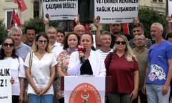 Türk Veteriner Hekimleri Birliği Merkez Konseyi ve 56 Veteriner Hekim Odası şiddete karşı ortak basın açıklaması yaptı