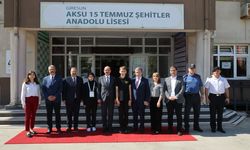 Vali Serdengeçti, Aksu 15 Temmuz Şehitler Anadolu Lisesini Ziyaret Etti