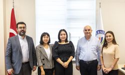 Kazakistanlı Akademisyenlerden, GRÜ Rektör Vekili Prof. Dr. Güven Özdem'e Ziyaret