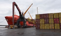 Giresun Limanı'nda konteyner taşımacılığı başladı