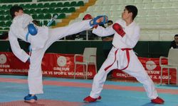 Okul Sporları Gençler A-B, Yıldızlar ve Küçükler Karate Mahalli Müsabakaları Düzenlendi