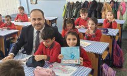 Cumhuriyet Başsavcısı Akkiraz, kendisine yeni yıl kartı gönderen öğrenciyi ziyaret etti