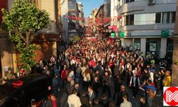 10 Binler Yürüdü, Festival Ateşi Yakıldı