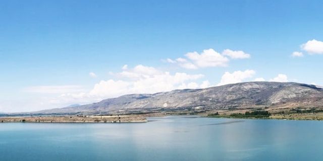 Kılıçkaya Baraj Gölüne 500 Bin Adet Sazan Yavrusu Bırakıldı