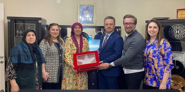 Vali Enver Ünlü ve Eşi, Şehit Şengül’ün ailesine konuk oldu