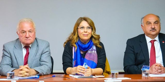 CHP Milletvekili adayı Elvan Işık Gezmiş, "Bakan'ın Çevre Yolu projesine dair tek kelime etmemesi ayıptır"