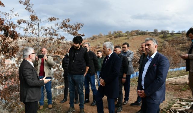 Ak Parti Milletvekili Kadir Aydın atık havuzu patlayan maden şirketinde incelemelerde bulundu