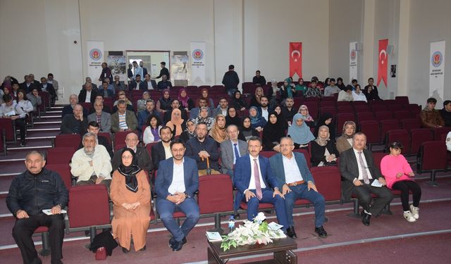 Espiye ilçesinde "Hz. Peygamber, Cami ve İrşat" konulu konferansı düzenlendi