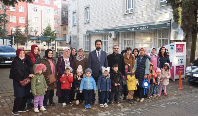 Espiye'de Kur'an kursu öğrencileri Afrika'da su kuyusu açılması için bağış yaptı