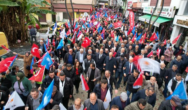 AK Parti Giresun'da "Büyük Giresun Yürüyüşü" ile seçim çalışmalarını tamamladı