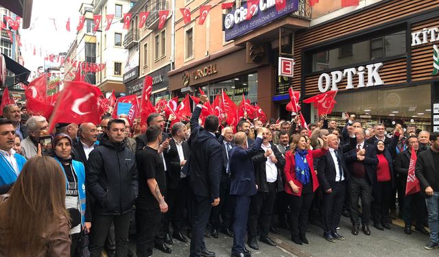 CHP Giresun'da "Demokrasi Yürüyüşü" ile seçim çalışmalarını tamamladı