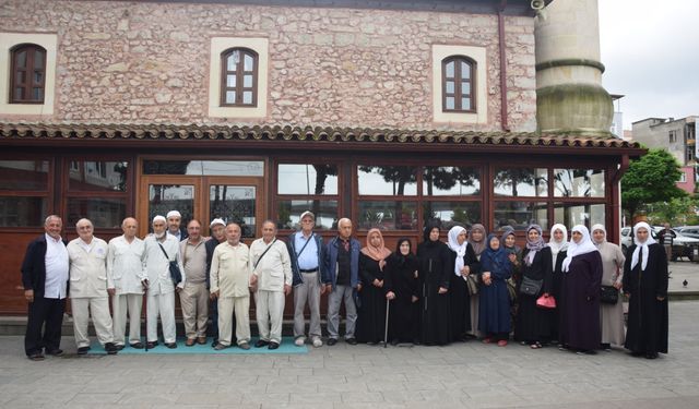 Espiye'de hacı adayları dualarla yola çıktı