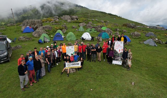 Giresunlu doğaseverler 'Otçu Göçü' ile geçmişe yolculuk yaptılar