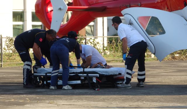 Ambulans helikopter acil hastaların sevki için havalandı