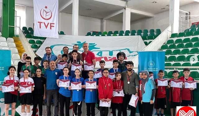 Okul Sporları Küçükler Kız Erkek Masa Tenisi Grup Müsabakaları Coşkusu Yaşandı