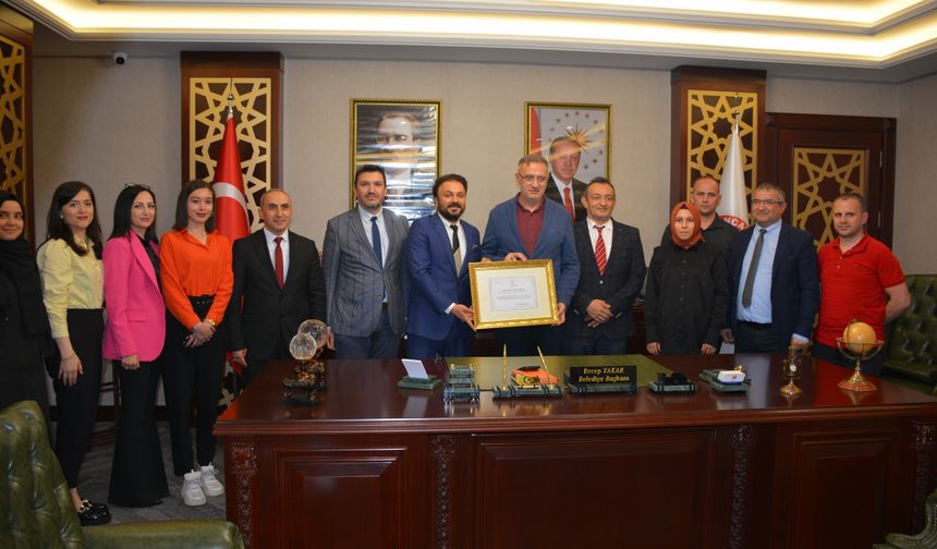 Bulancak Belediyesi'ne "Sağlığı Geliştiren Belediye" sertifikası verildi