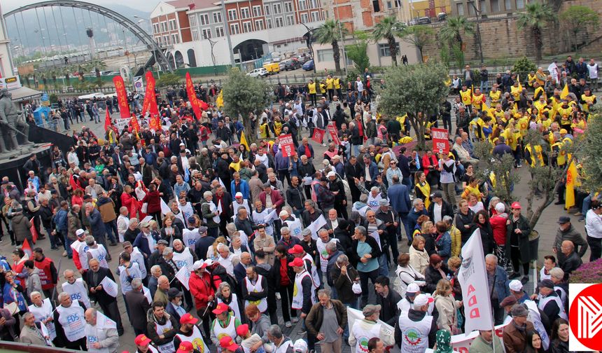 Giresun'da 1 Mayıs: ''Özgür Filistin Halkının Yanındayız''