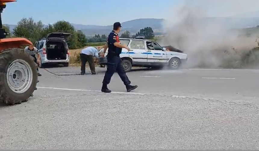 Bolu'da Kaza yapan otomobil alev aldı: 1 yaralı